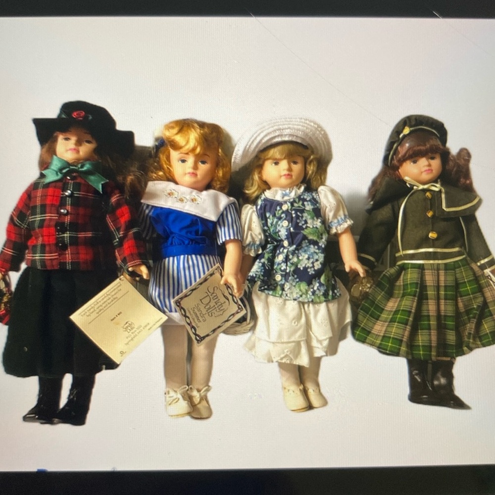 4 Seasons Sandy Dolls